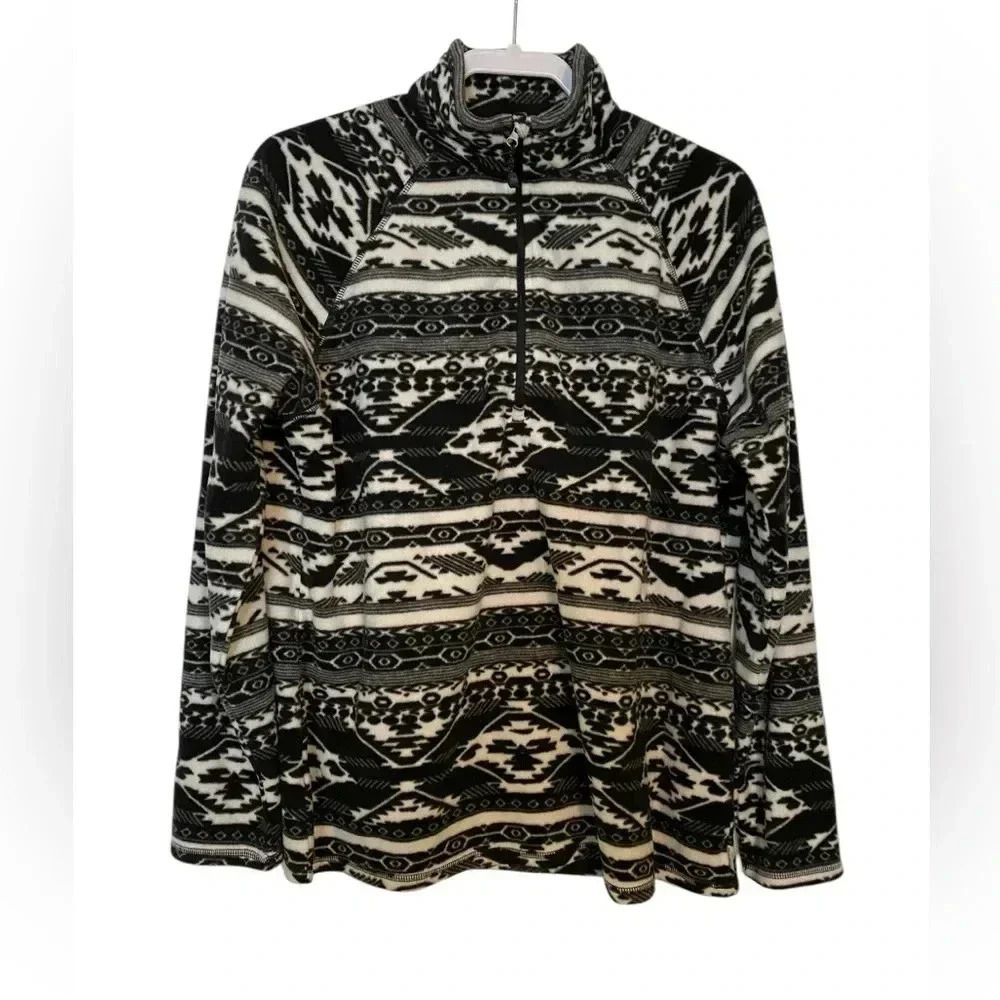 Eddie Bauer Black and White Patterned Sweater